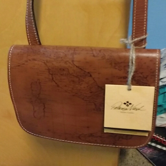Patricia Nash Handbags - Patricia Nash map purse